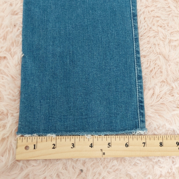 Hollister Distressed Straight Jean - High Rise - Size 00 w23 - Picture 2 of 12